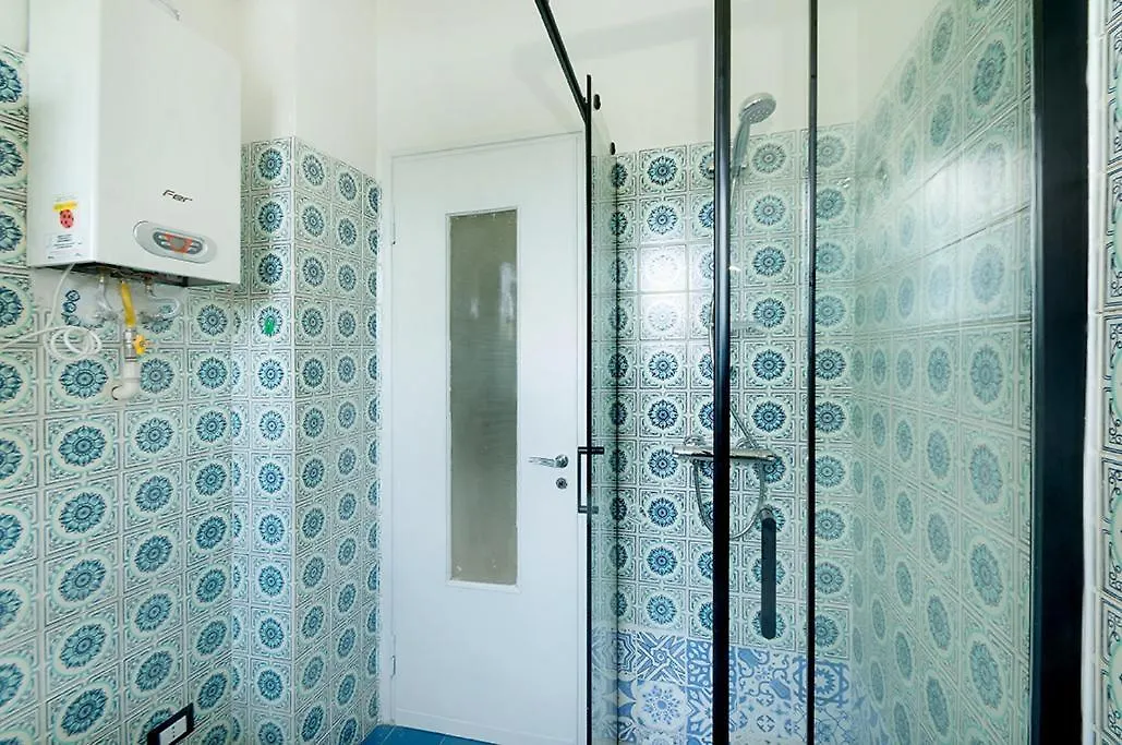 Guest house Private Room For Girls Bologna Italy